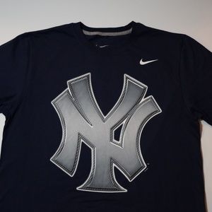 Nike NY Yankees Logo Tri Blend T-Shirt Size M